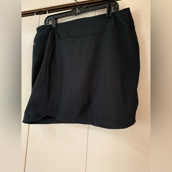 Black Athletic Skort Columbia - Picture 1 of 7